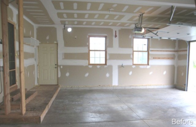 River Forest Garage Floor Epoxy Painting
